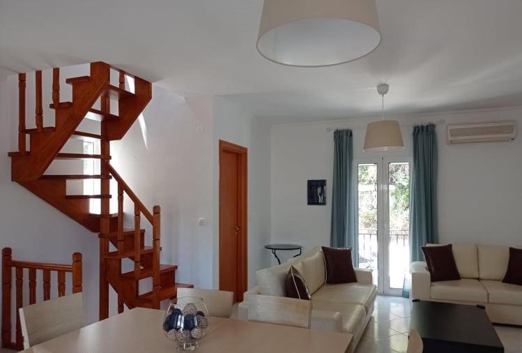 Hermes Holiday Home In The Port Of Sivota Esterno foto