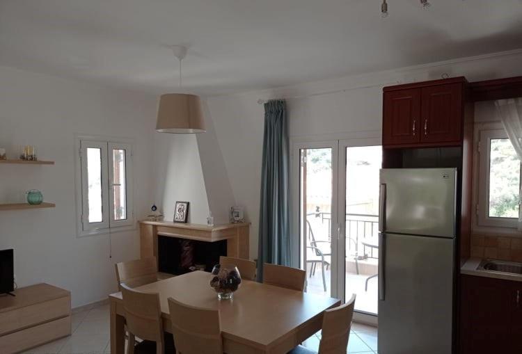 Hermes Holiday Home In The Port Of Sivota Esterno foto