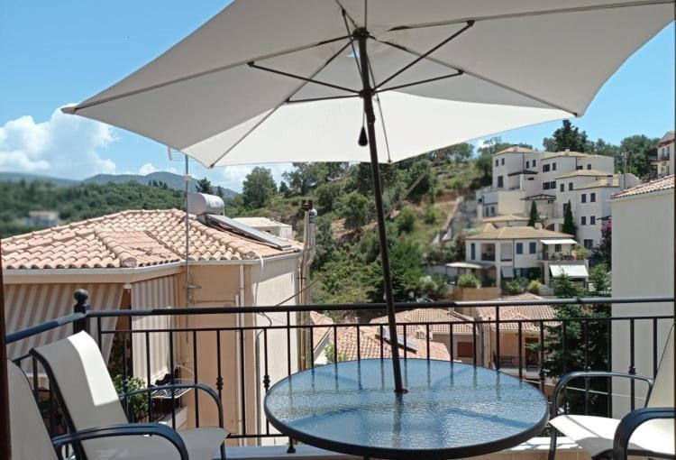 Hermes Holiday Home In The Port Of Sivota Esterno foto