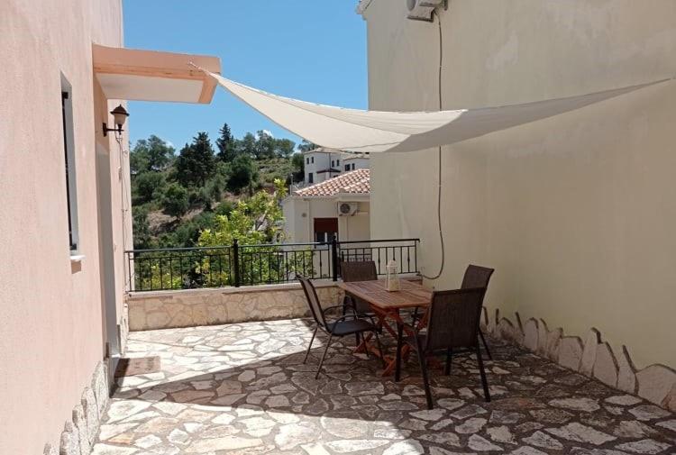 Hermes Holiday Home In The Port Of Sivota Esterno foto
