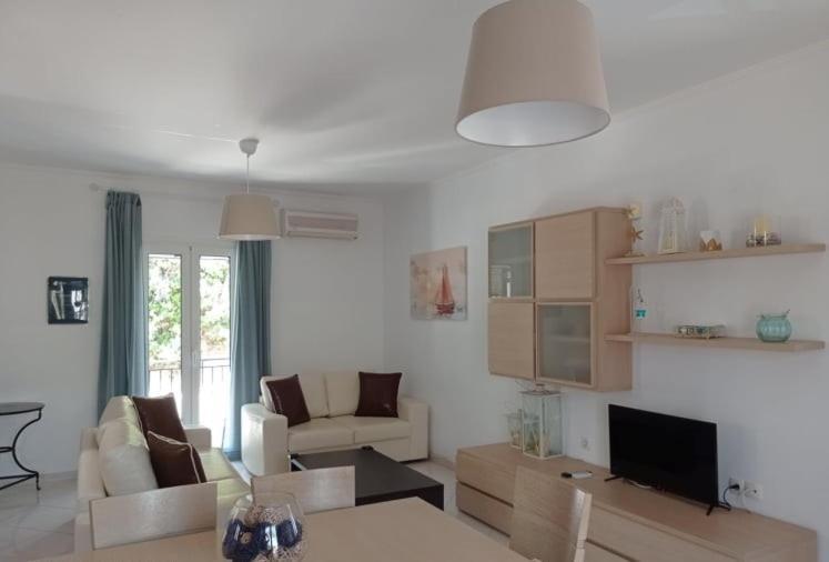 Hermes Holiday Home In The Port Of Sivota Esterno foto
