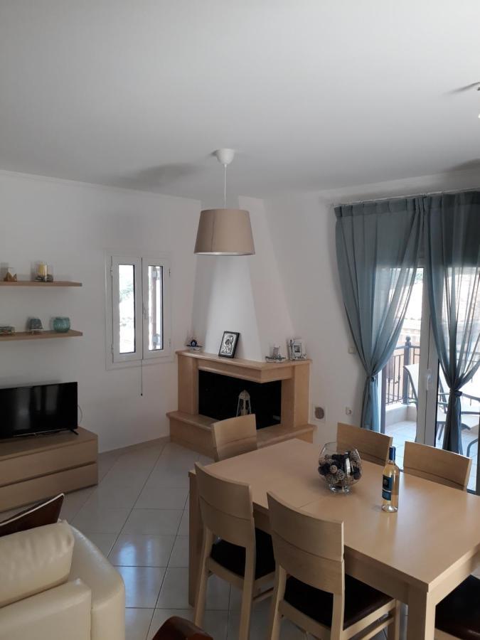 Hermes Holiday Home In The Port Of Sivota Esterno foto